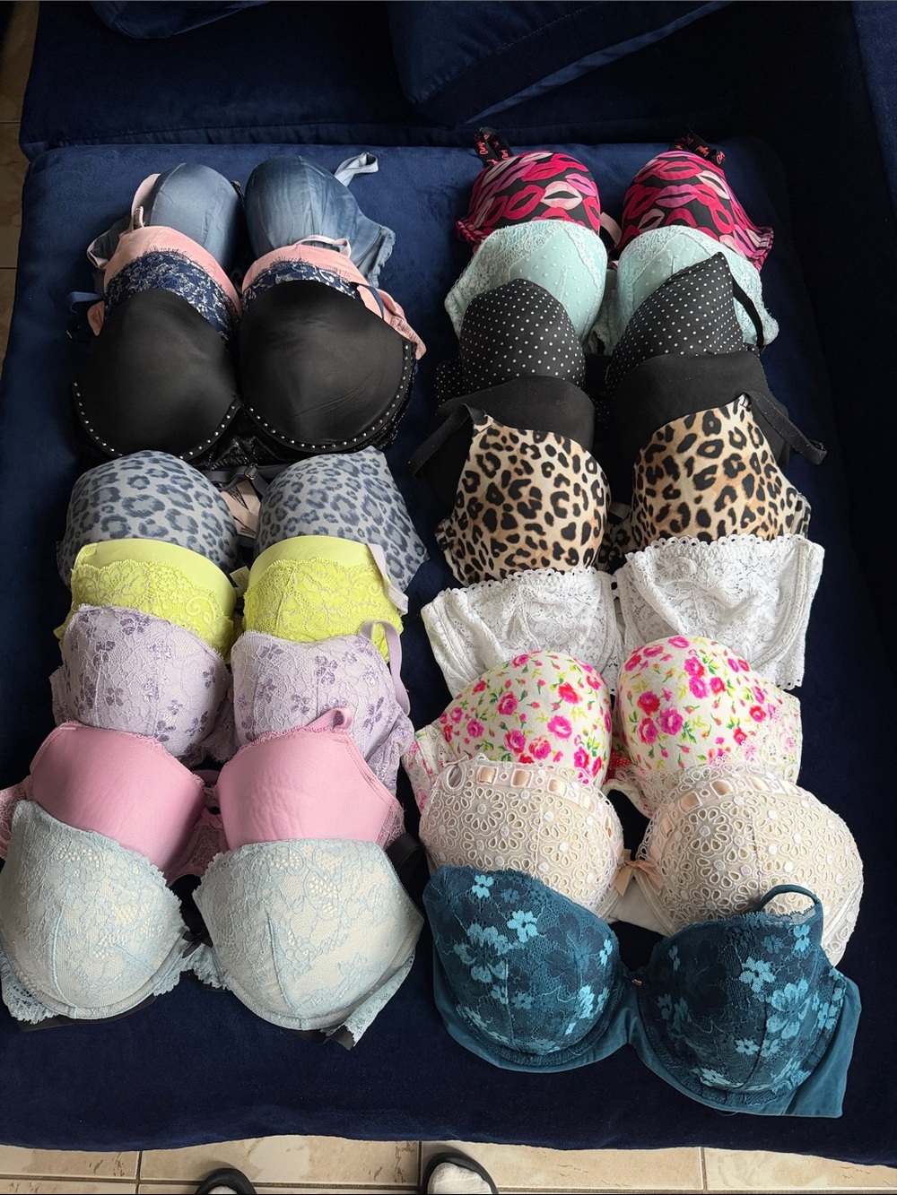 Victoria Secret bra lot